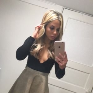 Meet your Posher, Elysia